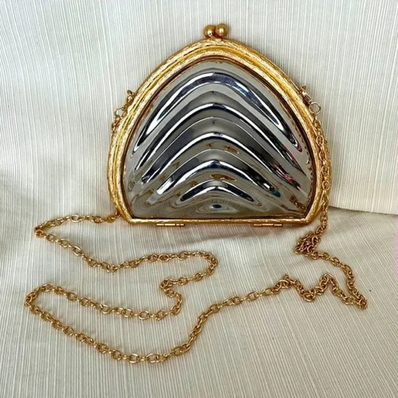 ZARA GLAM Silver and Gold Tone Clam Shell Crossbody
Bag - Picture 2 of 6